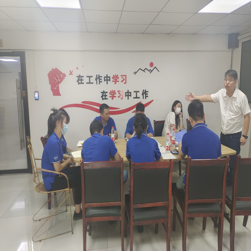 Xuất khẩu quản lý đến công ty của chúng tôi để được hướng dẫn và đào tạo