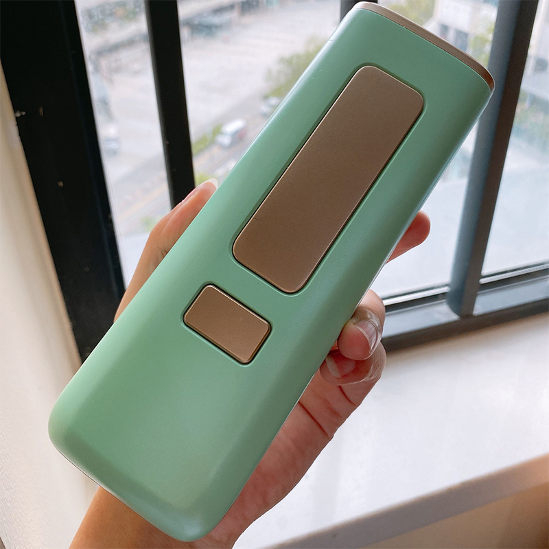 Kiwi Girl Savior Pakiss Point Point Remover