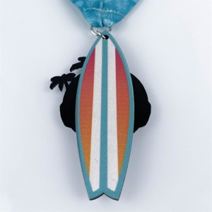 Giải thưởng Huy chương gỗ kim loại bằng gỗ cho kỳnghỉ mùa hè chạy