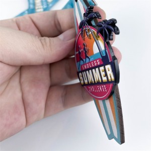 Giải thưởng Huy chương gỗ kim loại bằng gỗ cho kỳnghỉ mùa hè chạy