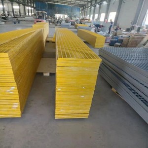 Lối đi bộ bằng sợi thủy tinh có độ dày 25 mm bề mặt lõm