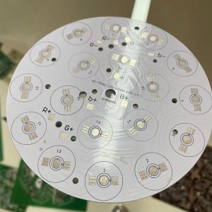 PCBnhôm LED chất lượng cao với hiệu suất tảnnhiệt tuyệt vời