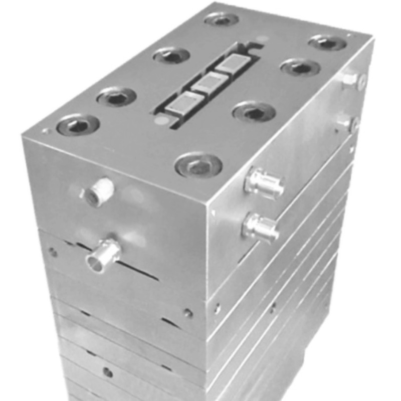 khuôn đùnnhựa với gỗ pp