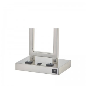 Đèn bàn Gatsby với lớp hoàn thiệnniken, hai cửa hàng, một công tắc rocker/off và cổng USB