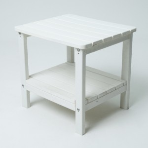 Bàn bênngoài trời với màu trắng