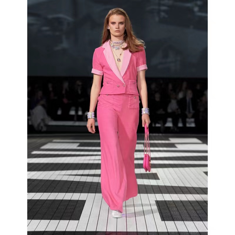 Barbie/child giốngnhư Barbie thẩm mỹ/sweet hồng/sets catwalk