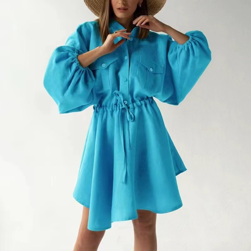 Chiếc váy thiết kế dây rút tay áo đèn lồng