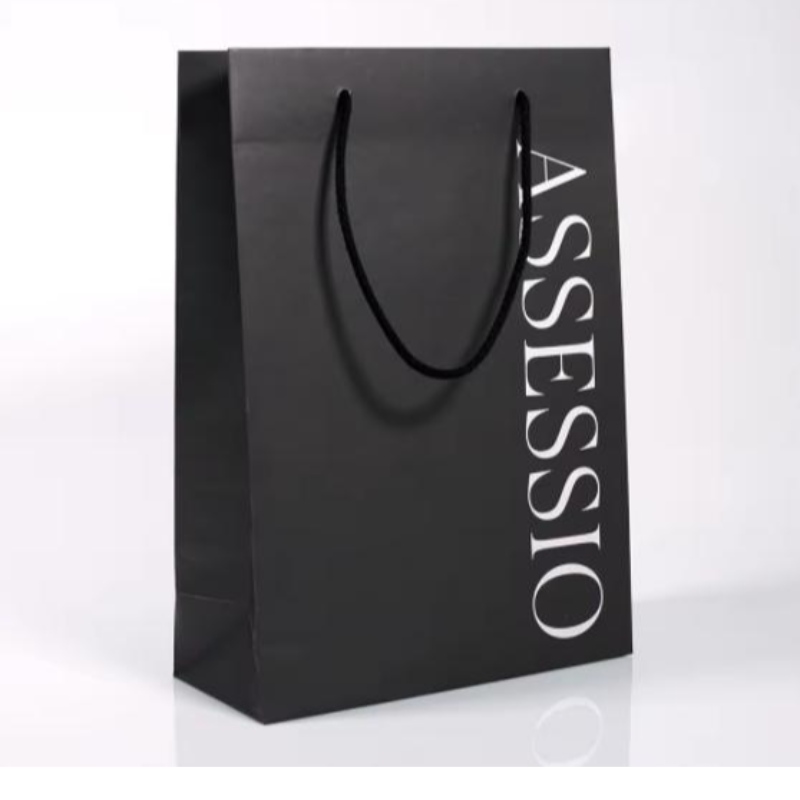 Logo có thương hiệu tùy chỉnh Luxury Black Paper Dressaging Packaging Túi mua sắm túi giấy