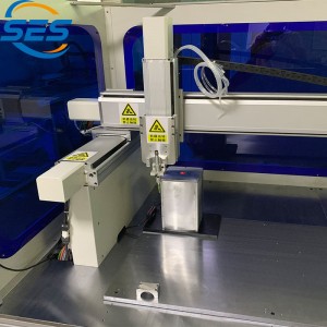 Máy phân phối đèn LED dọc