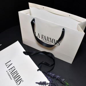 Túi Kraft có tay cầm ruy băng thanh lịch