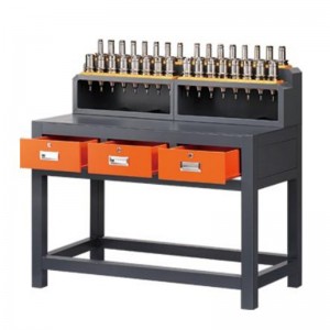 Bếp làm việc của ông chủ