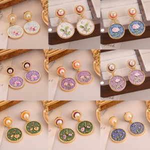 Bộ đồ trang sức bằng kim loại