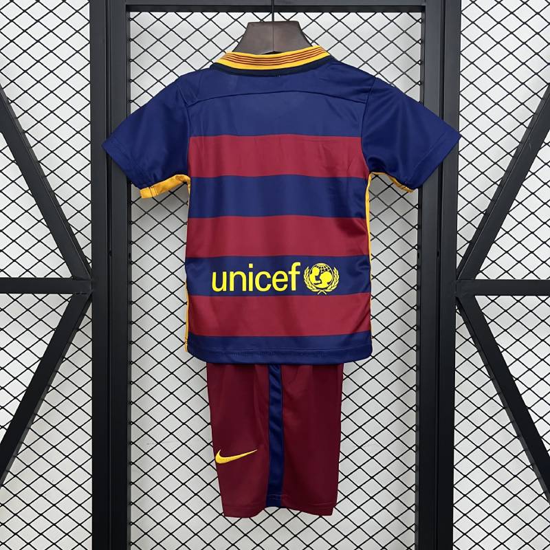 Trẻ em Barcelona 15/16 Kích thướcnhà: 16-28